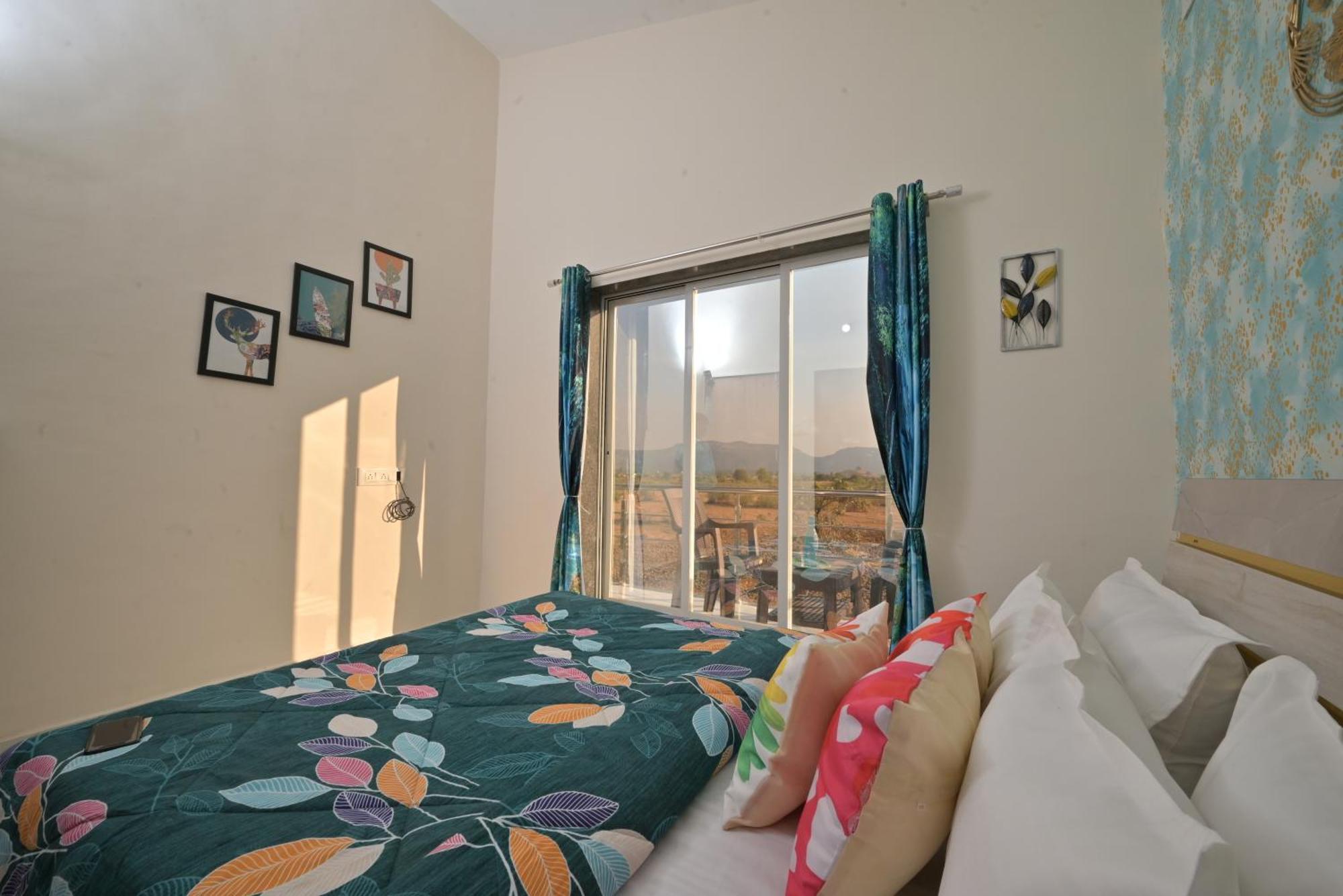 Empyrean Stay II Mirage Villa II Ac II 4Bhk II Largest Pool In Lonavala Li Εξωτερικό φωτογραφία